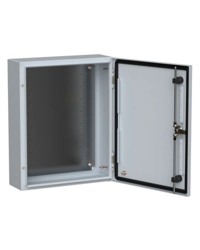 ЩМП-50.40.15 УХЛ1 IP66 500x400x150 TITAN 5 (TI5-10-N-050-040-015-66). Шкаф металлический с монтажной платой. IEK в Сургуте