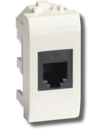 Розетка RJ-45 Brava 1 модуль белая (76457B): Розетка компьютерная экранированная с одним разъёмом в Сургуте