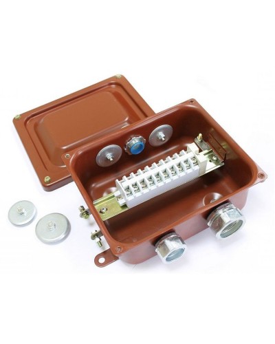 ККМА-10 У2 IP54 (zeta30372). Коробка клеммная металлическая с муфтами АТК для трубной электропроводки. ЗЭТА в Сургуте